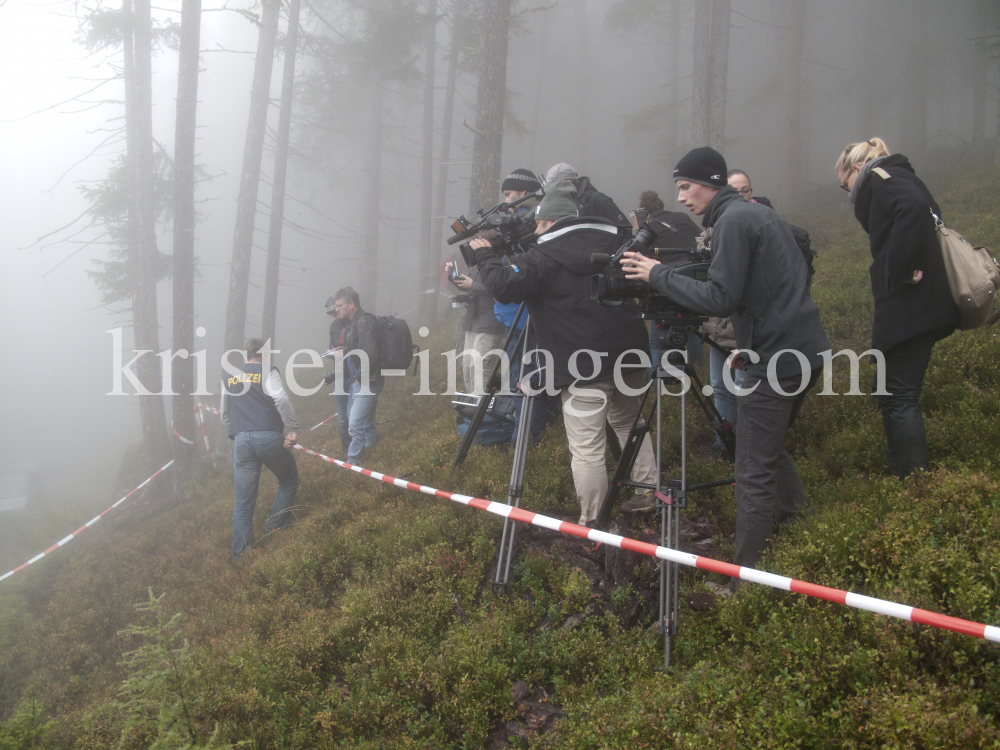 Flugzeugabsturz in Tirol / Cessna Typ 414 by kristen-images.com