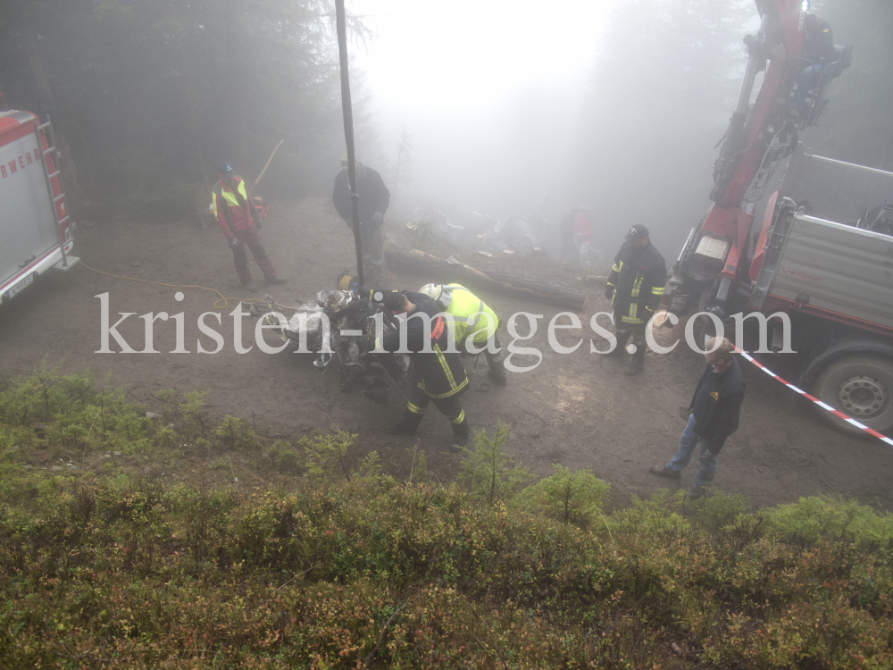 Flugzeugabsturz in Tirol / Cessna Typ 414 by kristen-images.com