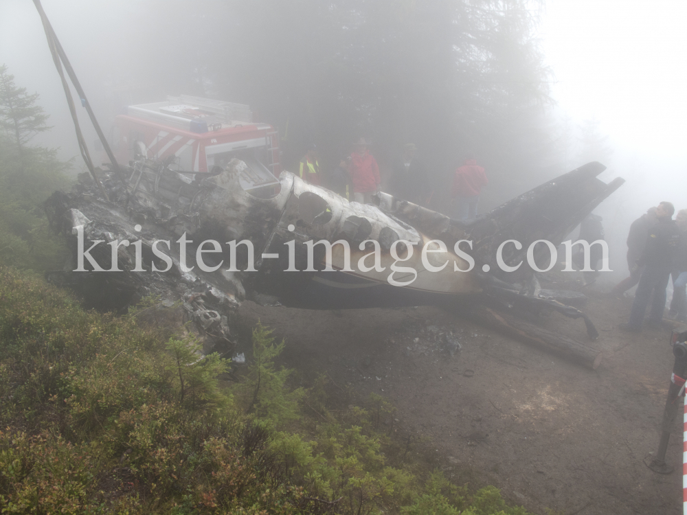 Flugzeugabsturz in Tirol / Cessna Typ 414 by kristen-images.com