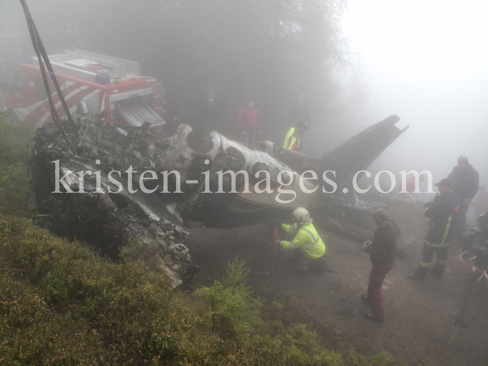 Flugzeugabsturz in Tirol / Cessna Typ 414 by kristen-images.com