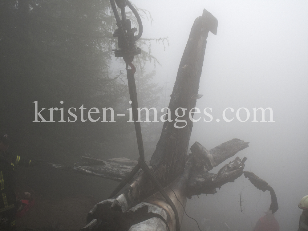 Flugzeugabsturz in Tirol / Cessna Typ 414 by kristen-images.com