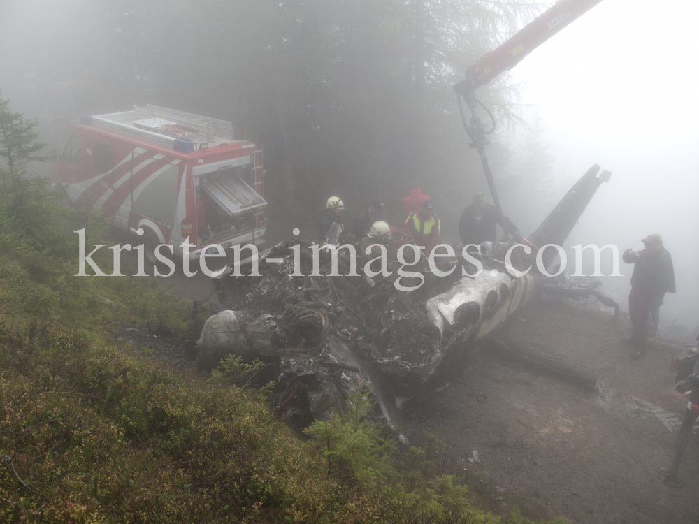 Flugzeugabsturz in Tirol / Cessna Typ 414 by kristen-images.com