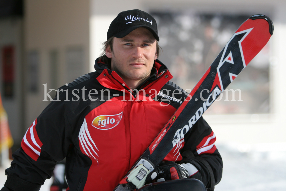 österreichisches versehrten ski-alpin team by kristen-images.com