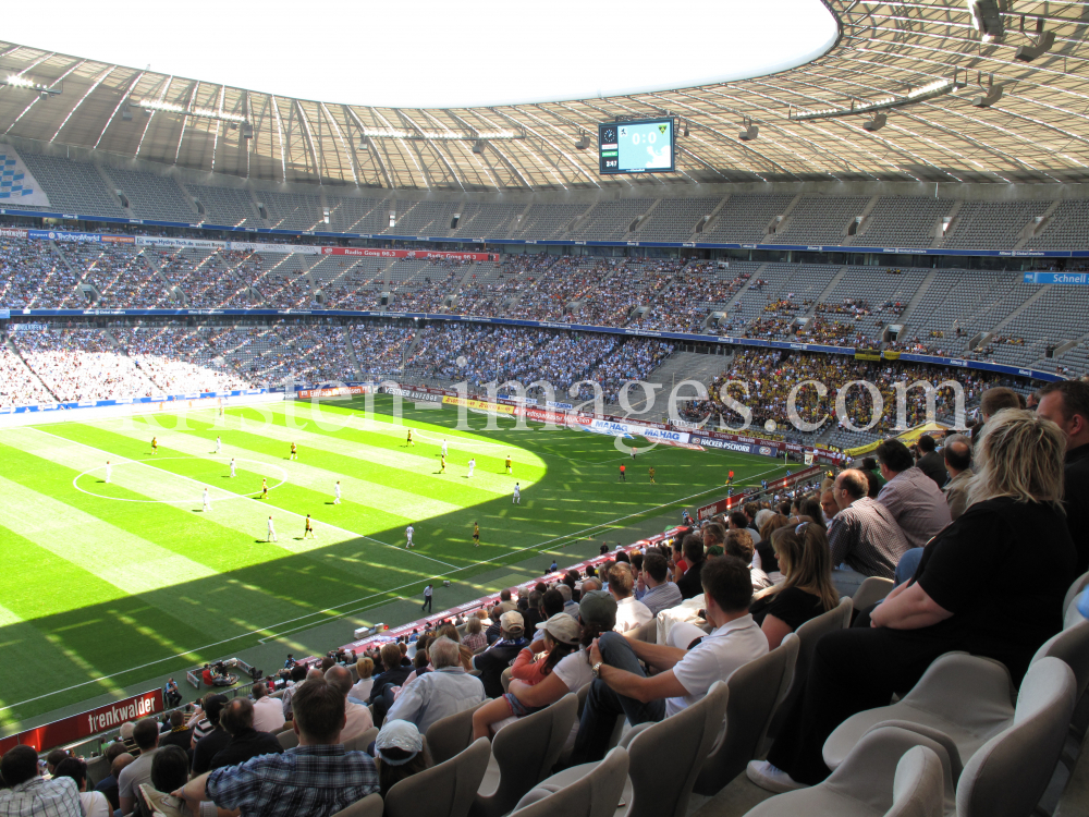 Allianz Arena / München by kristen-images.com