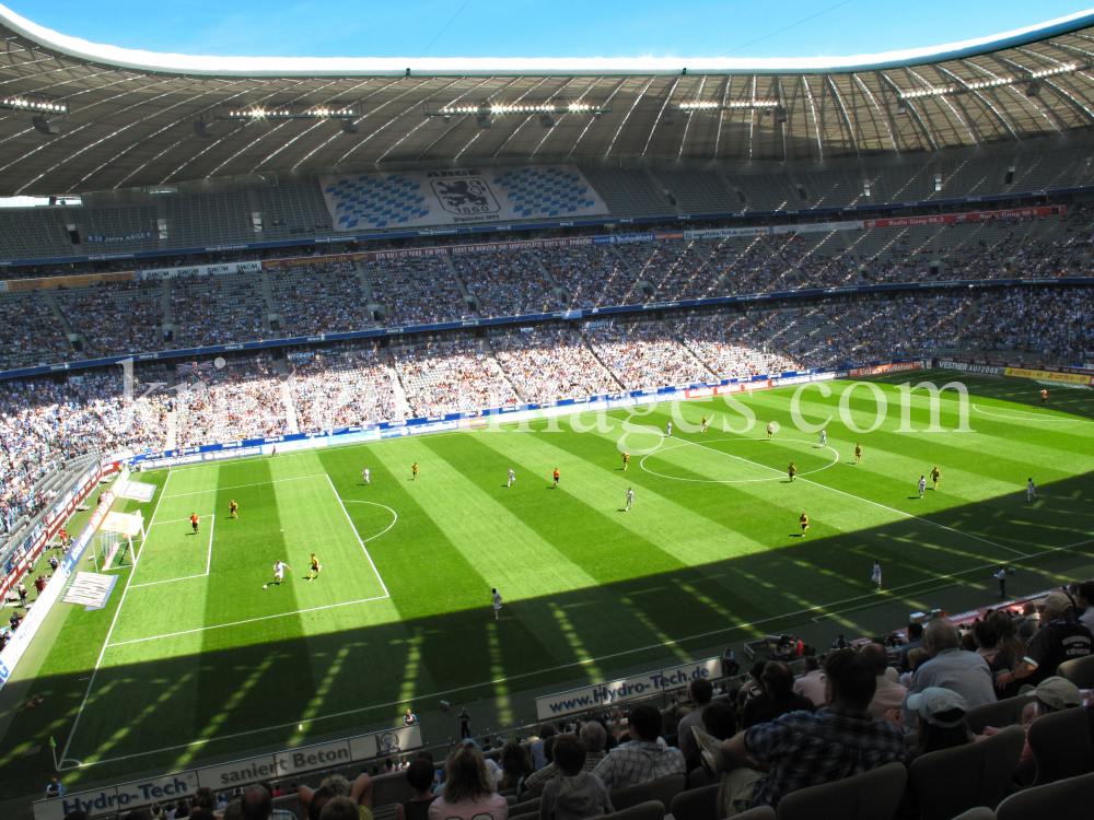 Allianz Arena / München by kristen-images.com