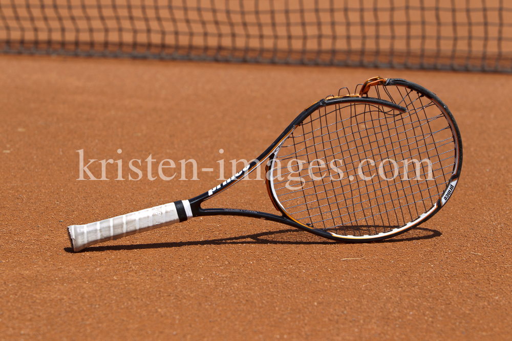 Tennisplatz / Tennisschläger / Parkclub Igls by kristen-images.com