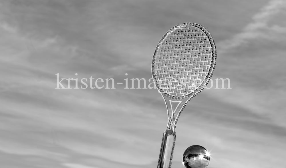 Kristall Tennisschläger von Swarovski by kristen-images.com