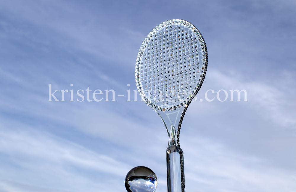 Kristall Tennisschläger von Swarovski by kristen-images.com