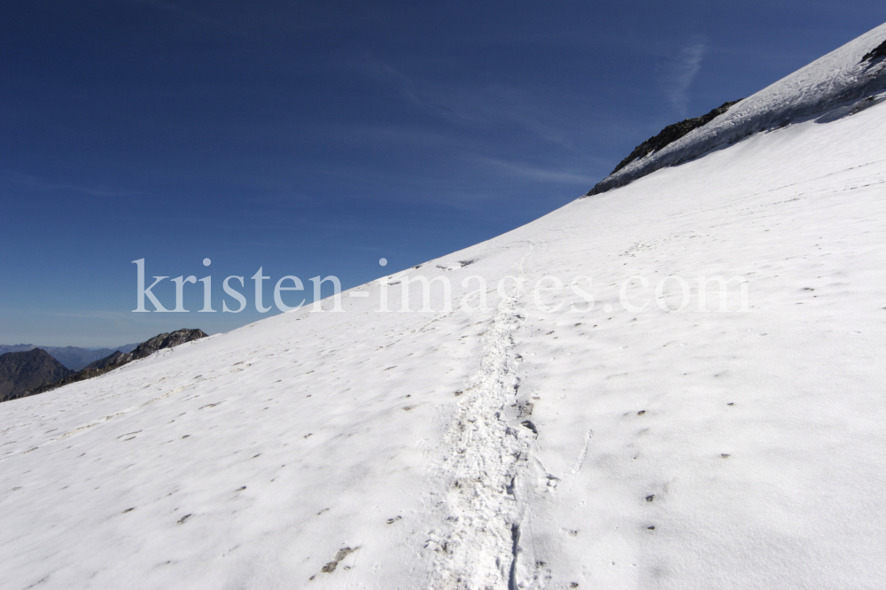 Zuckerhütl 3507m - Tirol by kristen-images.com