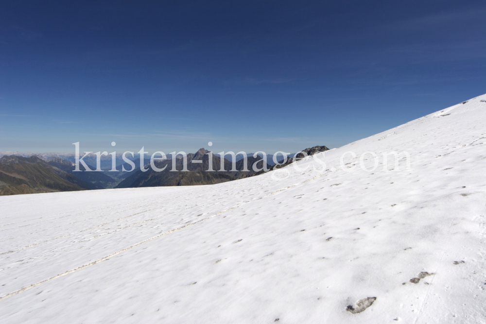 Zuckerhütl 3507m - Tirol by kristen-images.com