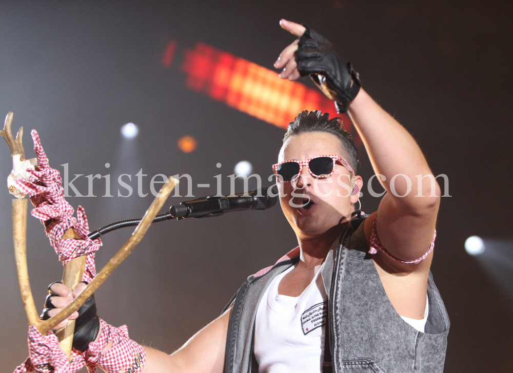 Andreas Gabalier / Arena Tour 2015 / Innsbruck by kristen-images.com