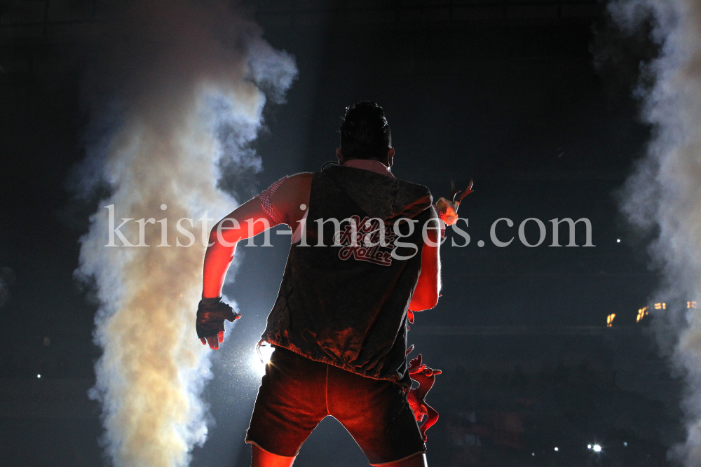 Andreas Gabalier / Arena Tour 2015 / Innsbruck by kristen-images.com