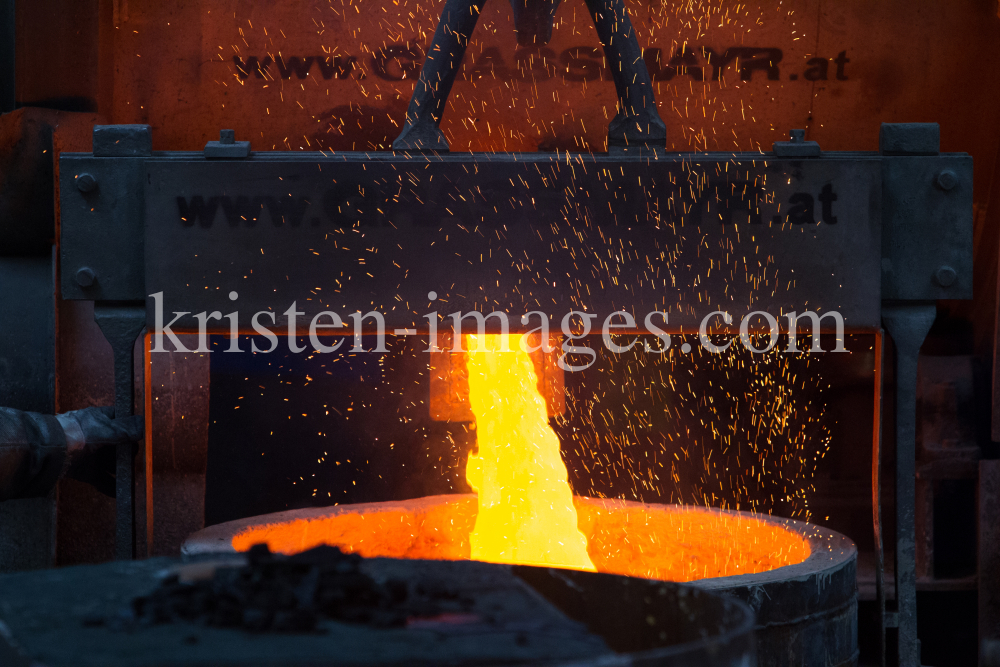 Glockenguss / Glockengiesserei Grassmayr / Innsbruck, Tirol by kristen-images.com