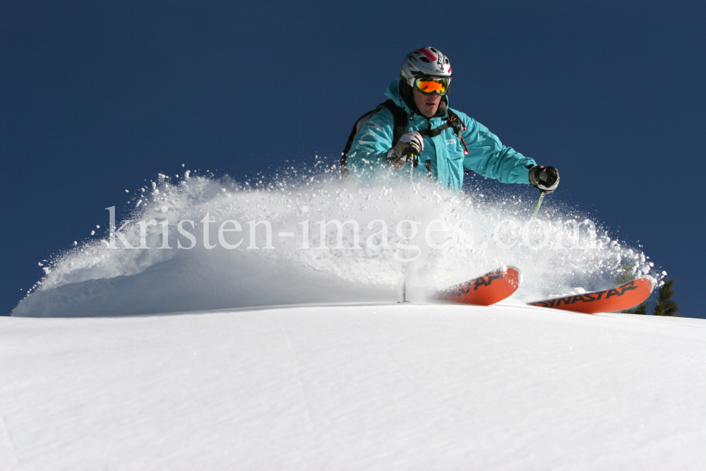 Ski Freeride by kristen-images.com