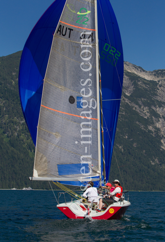 Segeln / UFO22 / Regatta / Achensee by kristen-images.com