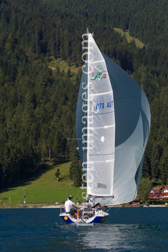 Segeln / UFO22 / Regatta / Achensee by kristen-images.com