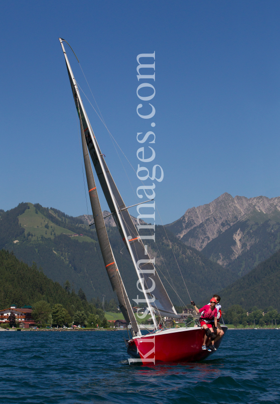 Segeln / UFO22 / Regatta / Achensee by kristen-images.com