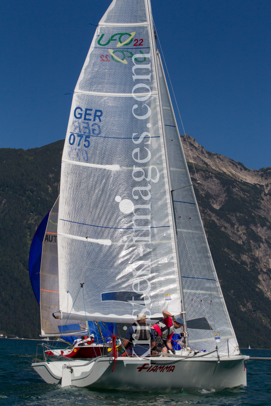 Segeln / UFO22 / Regatta / Achensee by kristen-images.com