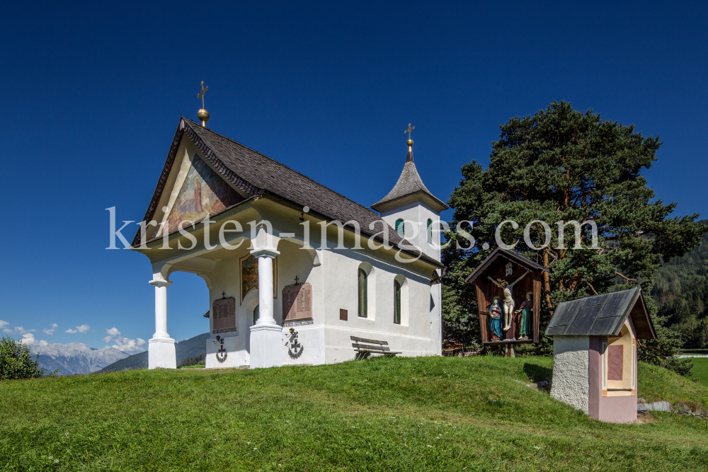 Mieders im Stubaital / Kalvarienbergkirche by kristen-images.com