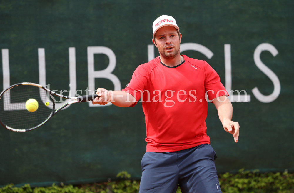 Beat Feuz - Andreas Haider-Maurer / Tennis / Training by kristen-images.com