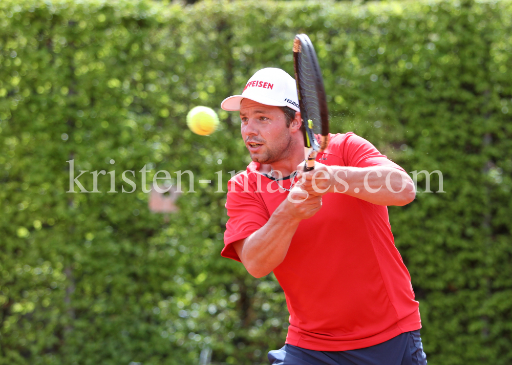 Beat Feuz - Andreas Haider-Maurer / Tennis / Training by kristen-images.com