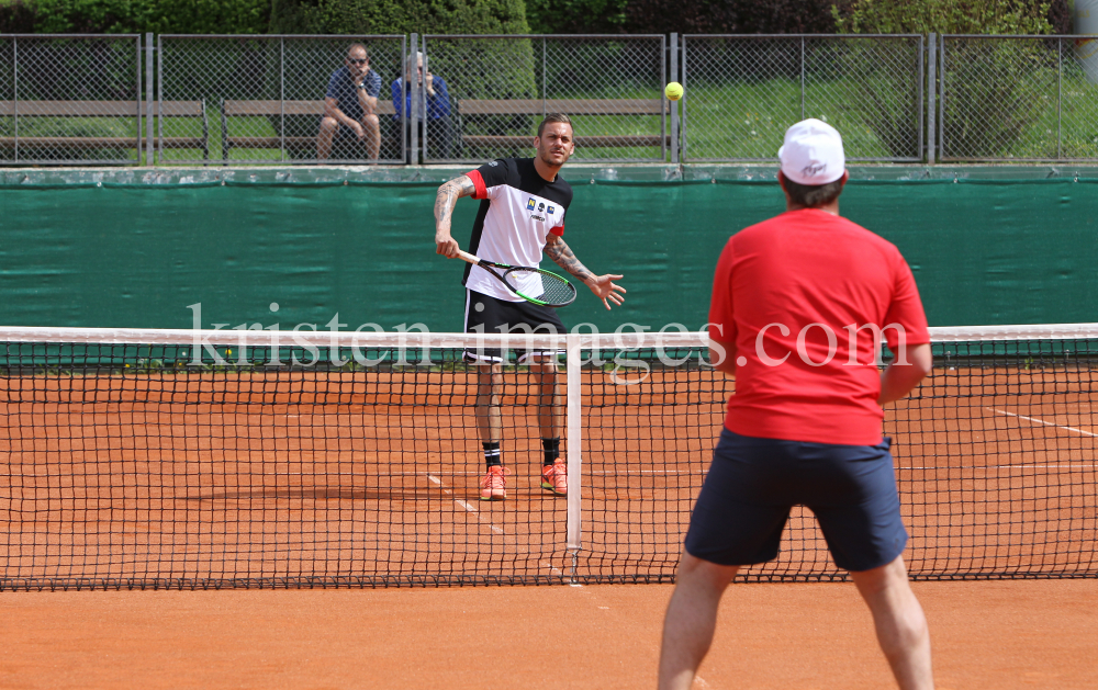 Beat Feuz - Andreas Haider-Maurer / Tennis / Training by kristen-images.com