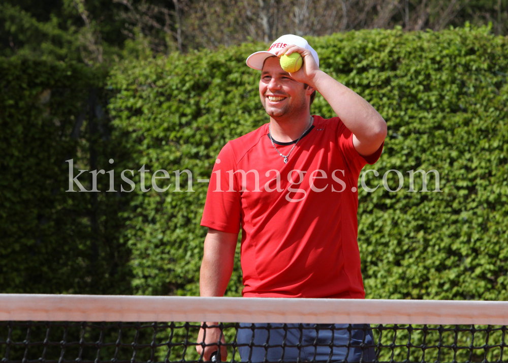 Beat Feuz - Andreas Haider-Maurer / Tennis / Training by kristen-images.com