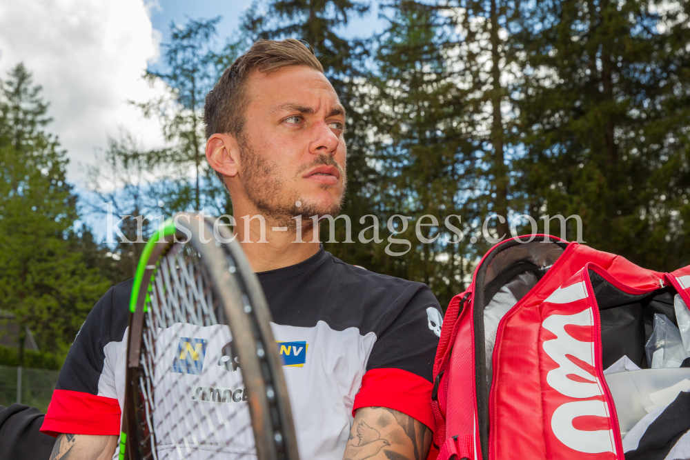 Beat Feuz - Andreas Haider-Maurer / Tennis / Training by kristen-images.com