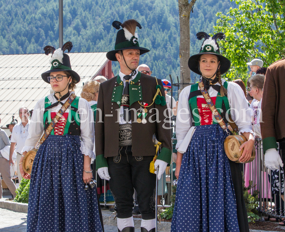 Markterhebung von Fulpmes / Stubaital, Tirol by kristen-images.com