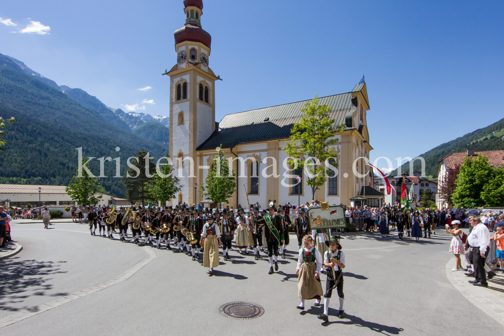 Markterhebung von Fulpmes / Stubaital, Tirol by kristen-images.com