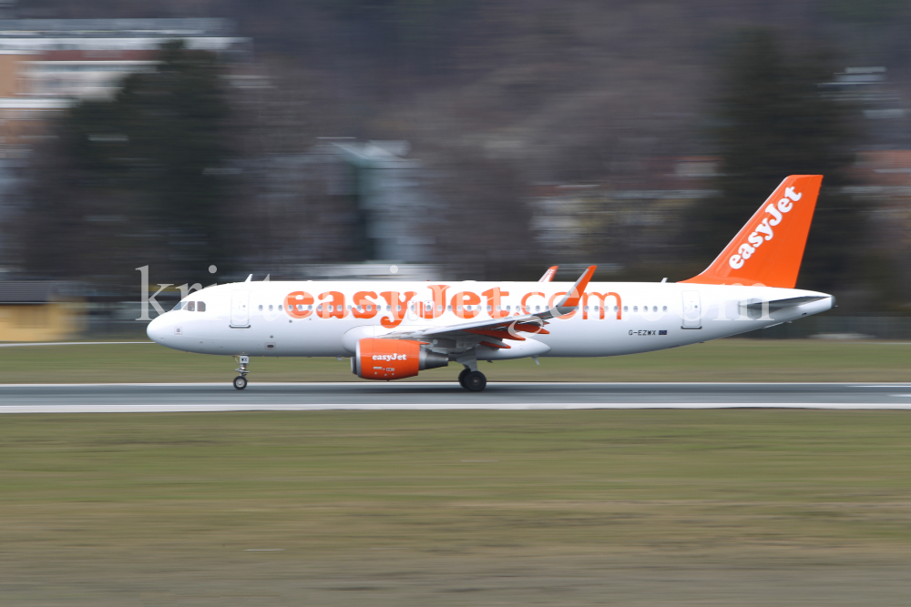 Flughafen Innsbruck / easyJet by kristen-images.com