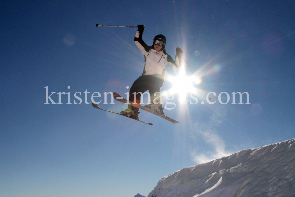 Ski Freestyle by kristen-images.com