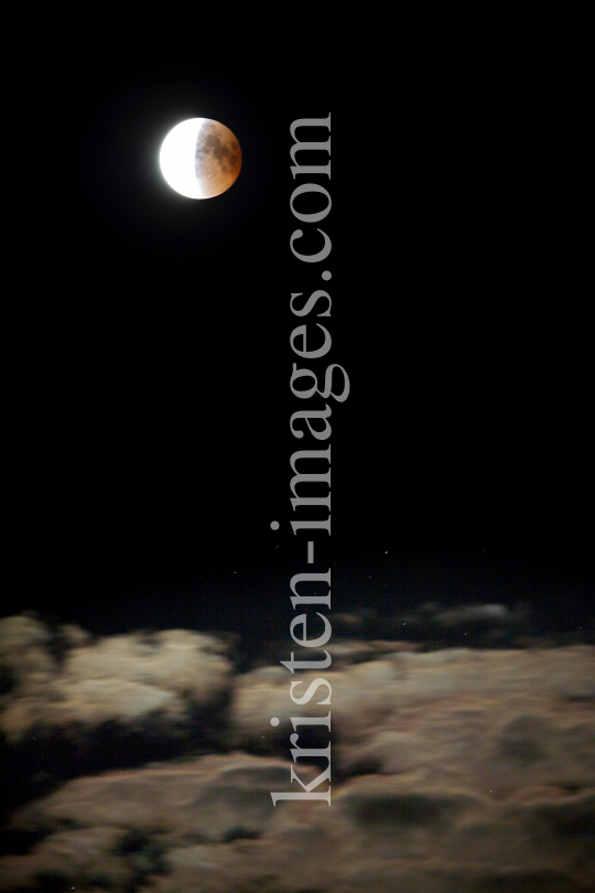 Mondfinsternis / Blutmond / Innsbruck by kristen-images.com