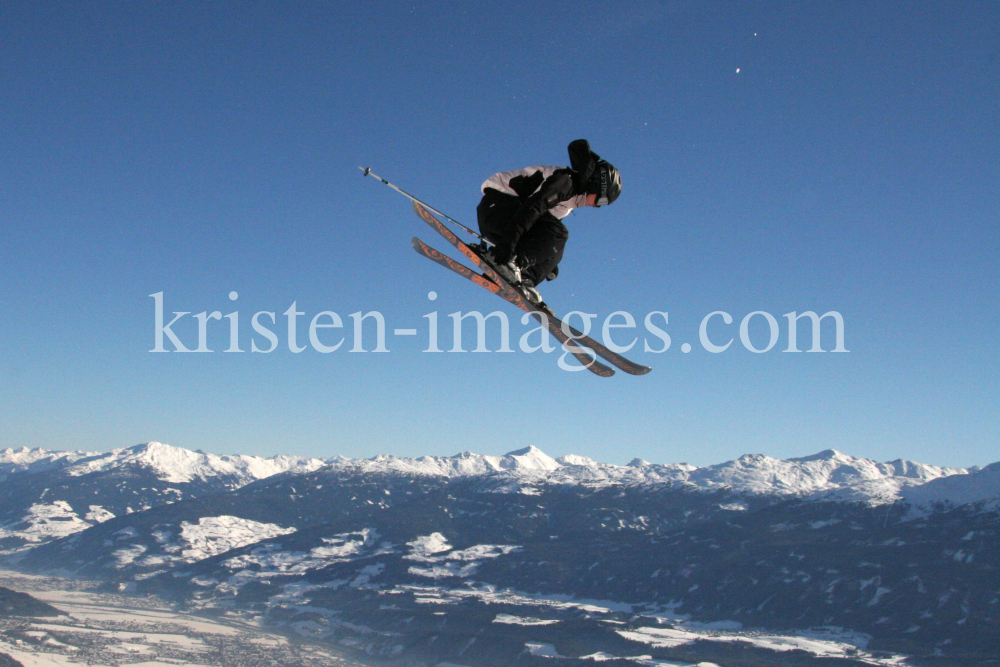 Ski Freestyle by kristen-images.com