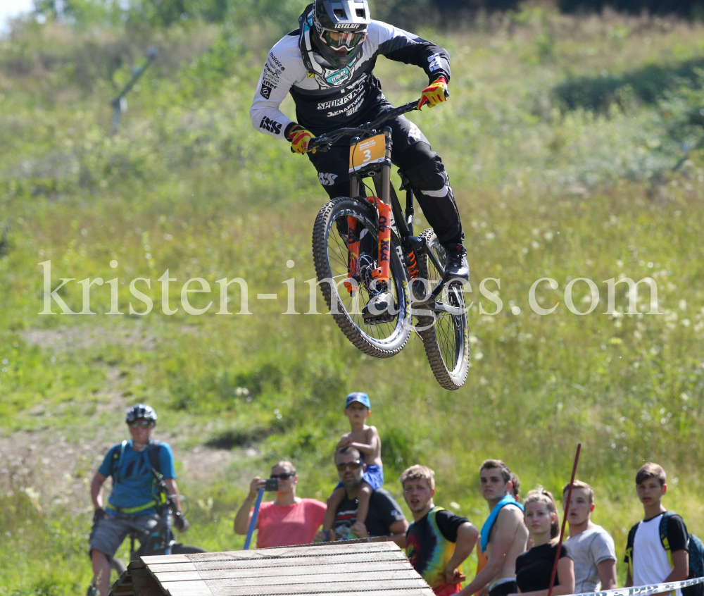 ÖM-Downhill / Bikepark Innsbruck - Götzens by kristen-images.com