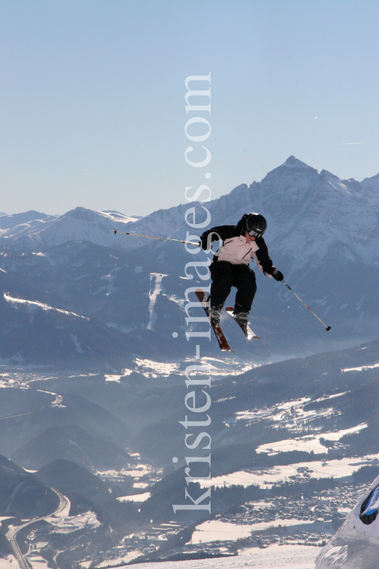 Ski Freestyle by kristen-images.com