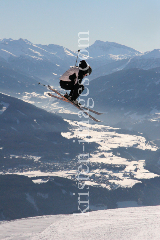 Ski Freestyle by kristen-images.com
