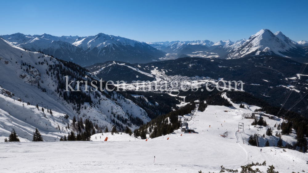 Skigebiet Rosshütte Seefeld, Tirol by kristen-images.com