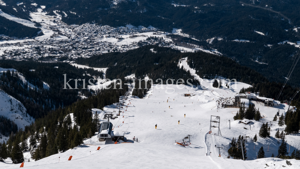 Skigebiet Rosshütte Seefeld, Tirol by kristen-images.com