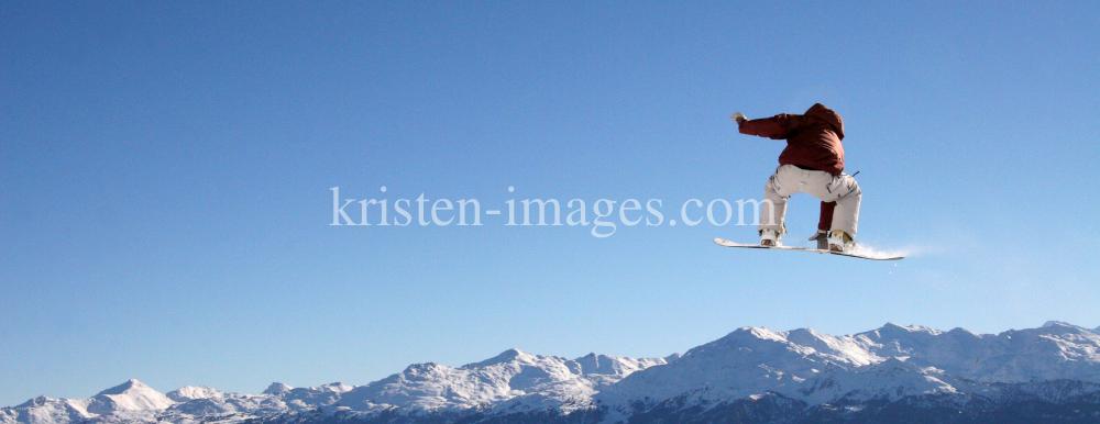 Snowboard Freestyle by kristen-images.com