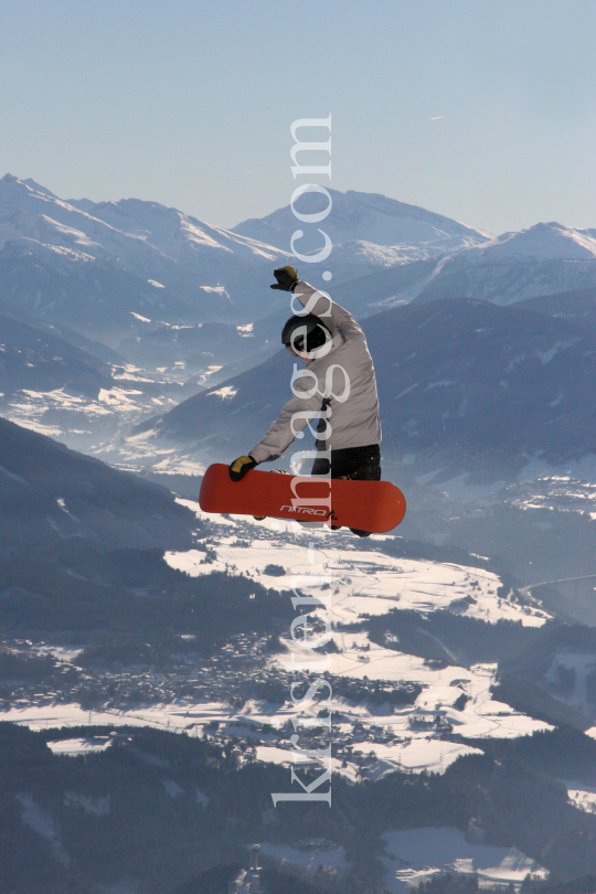 Snowboard Freestyle by kristen-images.com