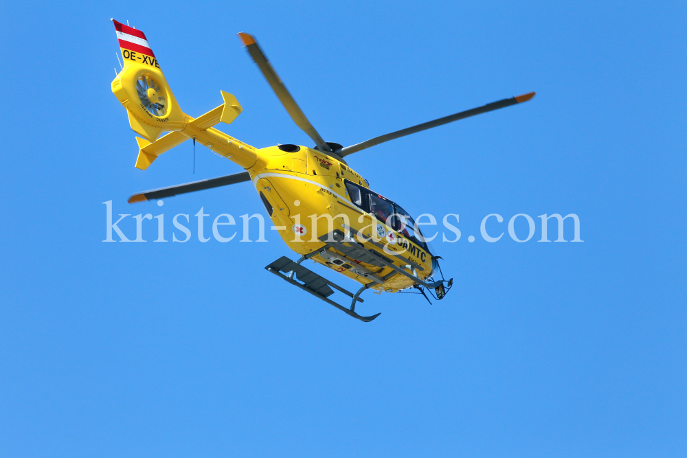 ÖAMTC Rettungshubschrauber by kristen-images.com