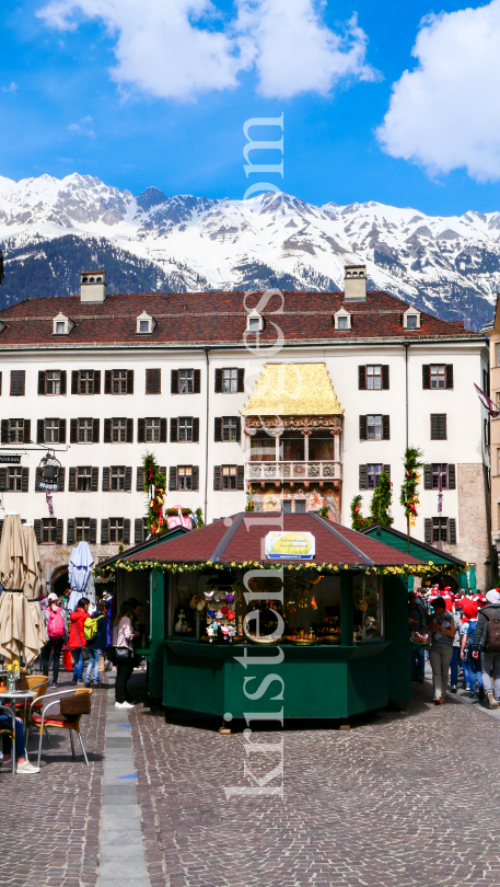 Ostermarkt in der Altstadt von Innsbruck, Tirol, Austria by kristen-images.com