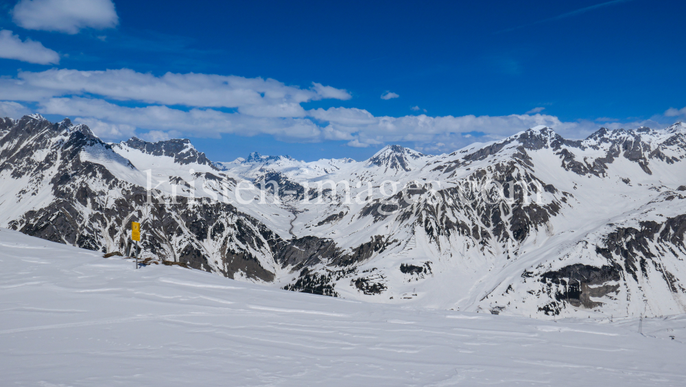 Ski Arlberg by kristen-images.com