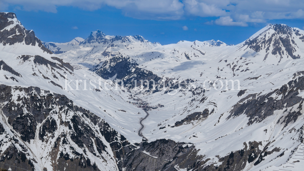 Ski Arlberg by kristen-images.com