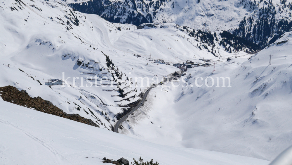 Ski Arlberg by kristen-images.com