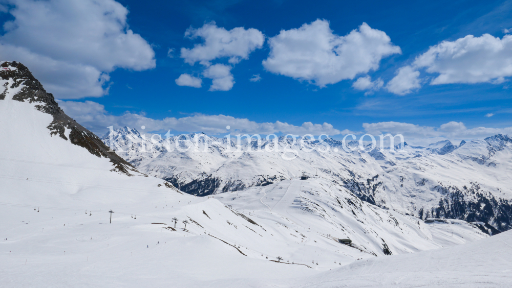 Ski Arlberg by kristen-images.com