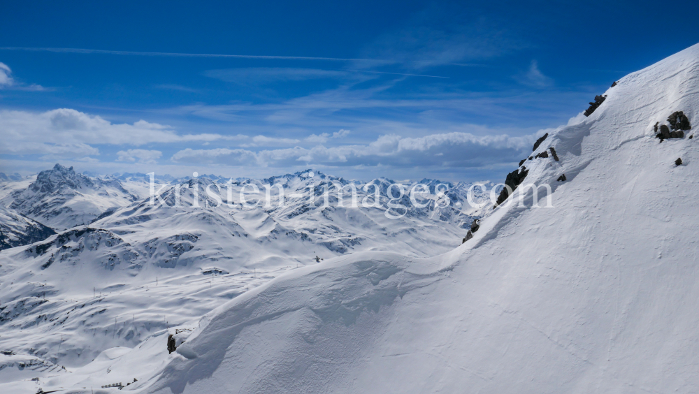 Ski Arlberg by kristen-images.com