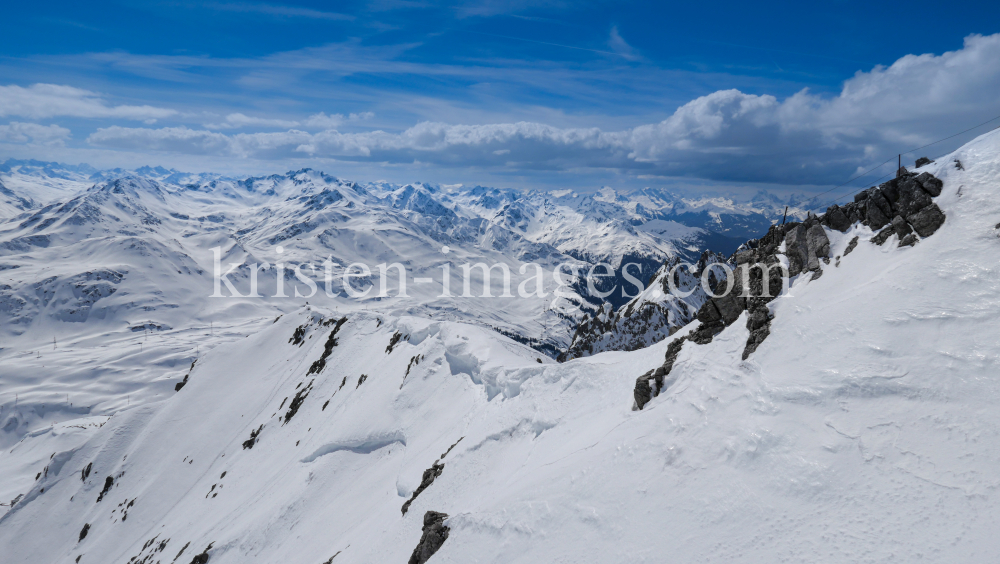 Ski Arlberg by kristen-images.com