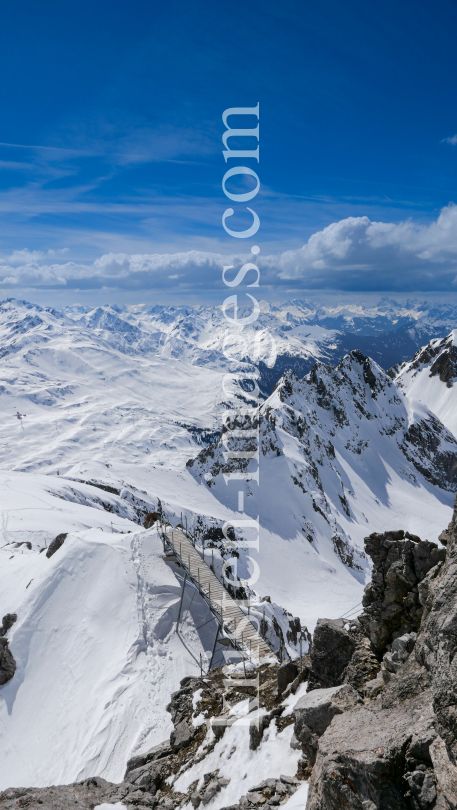 Ski Arlberg by kristen-images.com